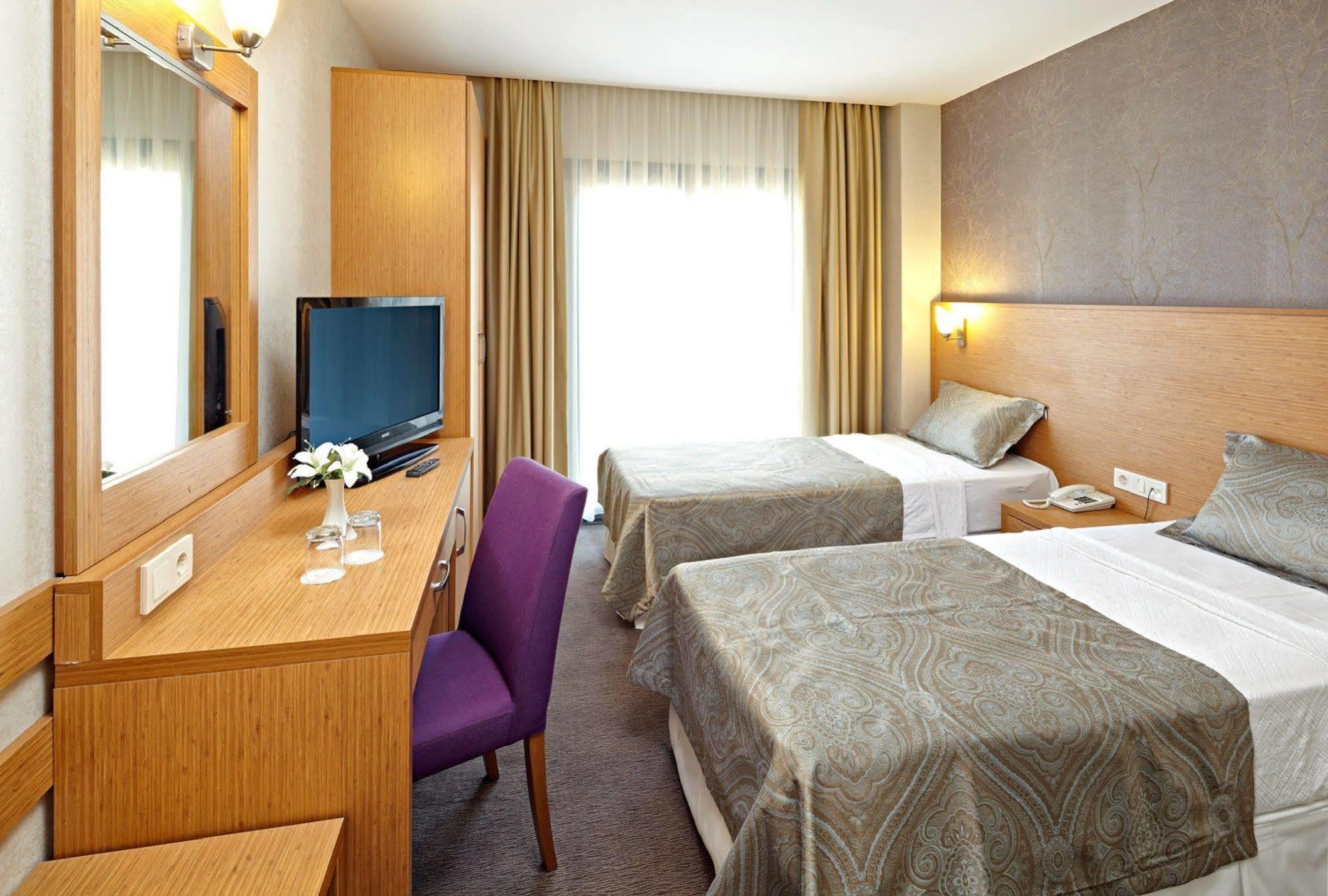 Ayvalik Cinar Hotel Luaran gambar
